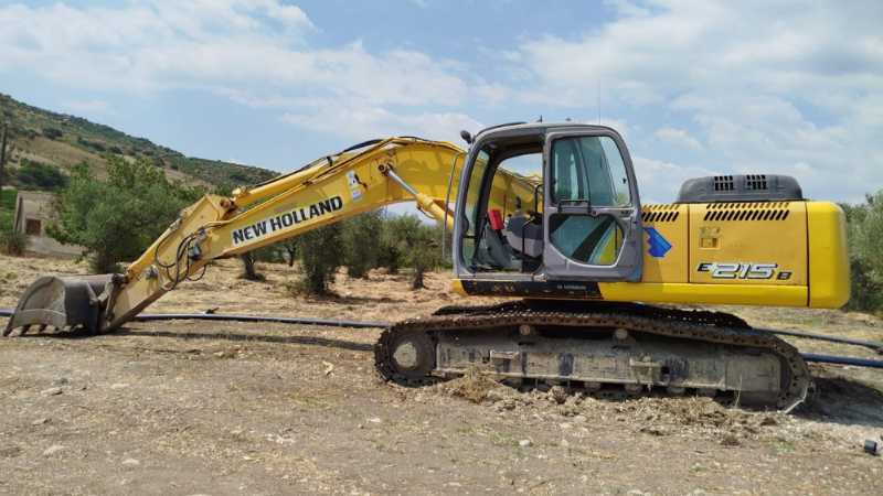 OmecoHub - NEW HOLLAND E215B